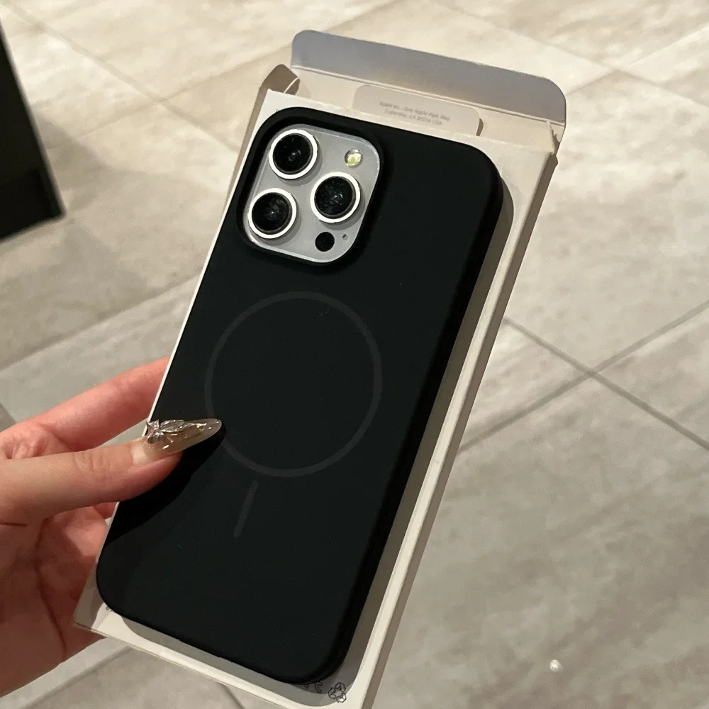 Luxury Liquid Silicone Case For iPhone 17 -11 for Magsafe Magnetic Wireless Charging Shockproof Case - Image 7