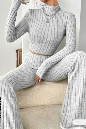 Stand Collar Navel T-shirt and Trumpet pants